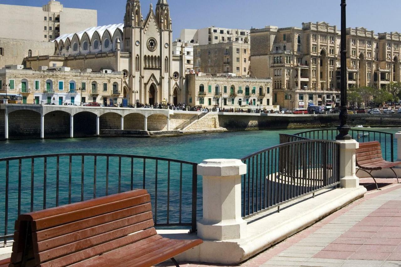 Contemporary, Luxury Apartment With Valletta And Harbour Views Слима Экстерьер фото