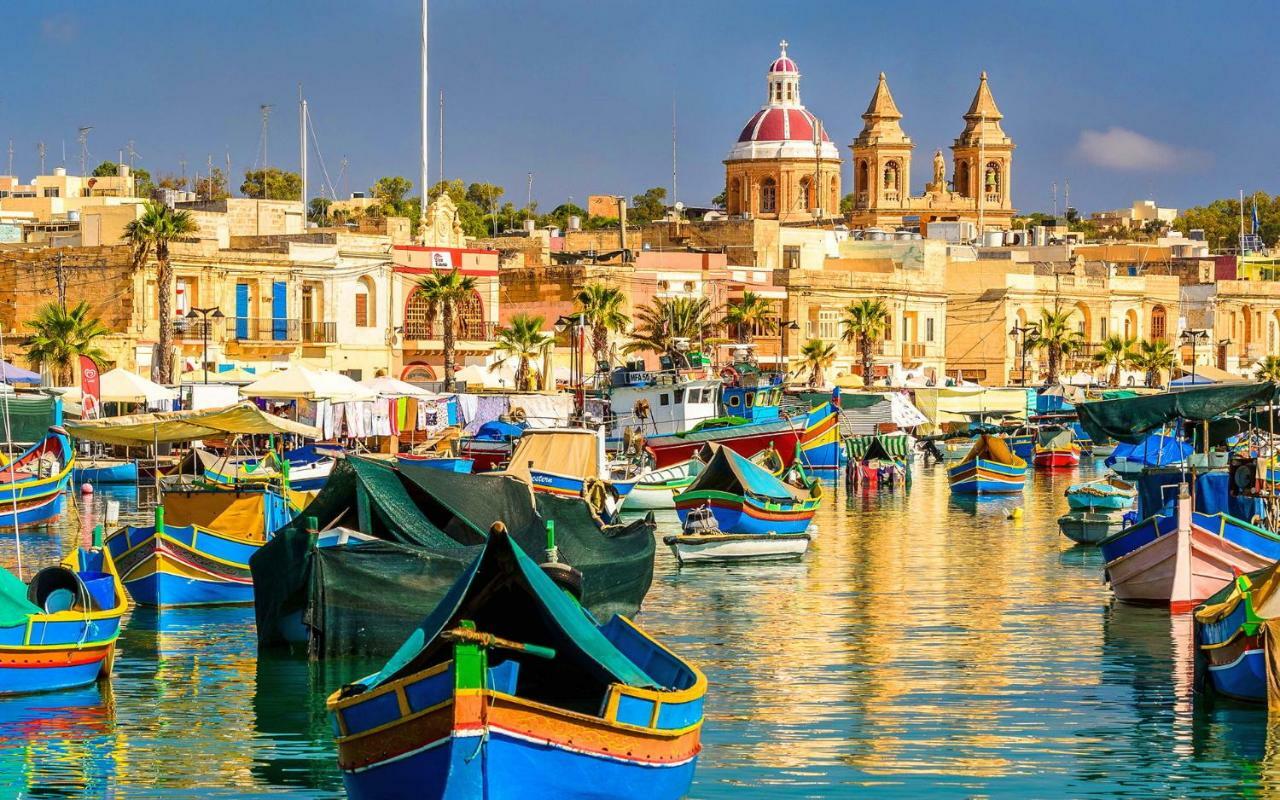 Contemporary, Luxury Apartment With Valletta And Harbour Views Слима Экстерьер фото